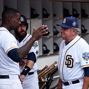 Fotoğraf Dan Lauria