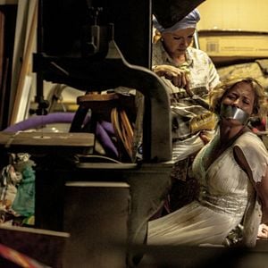 Fotoğraf Donna Mills