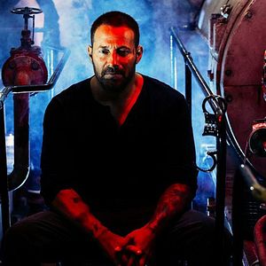 Fotoğraf Johnny Messner