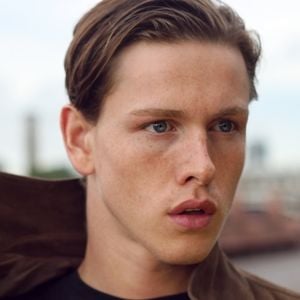 Fotoğraf Harris Dickinson