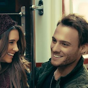 Fotoğraf Bu Şehir Arkandan Gelecek