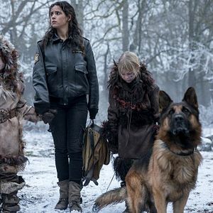 Fotoğraf Adria Arjona