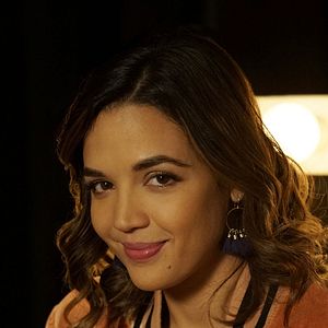 Fotoğraf Famous In Love