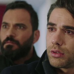 Fotoğraf Bana Sevmeyi Anlat