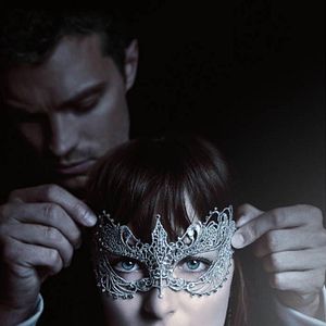 Fotoğraf Karanlığın Elli Tonu