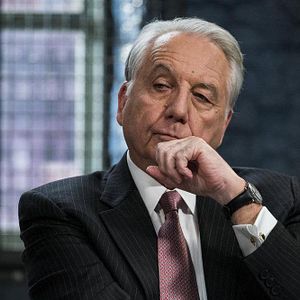 Fotoğraf Bob Gunton