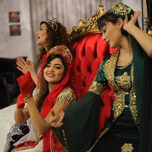 Fotoğraf Aşk Laftan Anlamaz