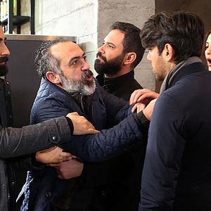 Fotoğraf Bana Sevmeyi Anlat