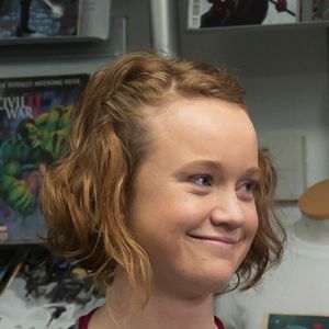 Fotoğraf Liv Hewson