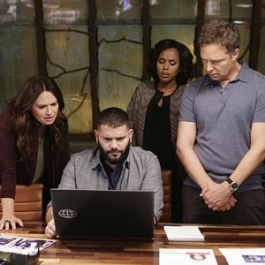 Fotoğraf George Newbern