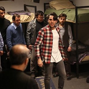 Fotoğraf Bana Sevmeyi Anlat