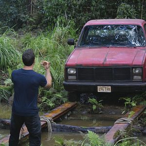 Fotoğraf Alex O'Loughlin