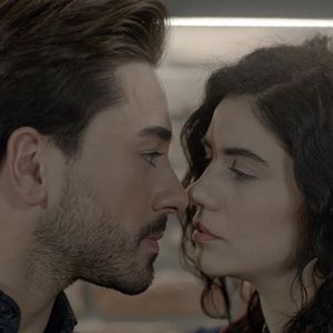 Fotoğraf Seviyor Sevmiyor