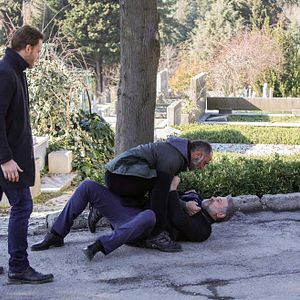 Fotoğraf Bu Şehir Arkandan Gelecek