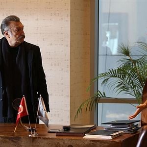 Fotoğraf Cesur ve Güzel