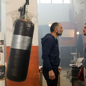 Fotoğraf Bu Şehir Arkandan Gelecek