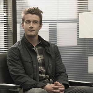 Fotoğraf Robert Buckley