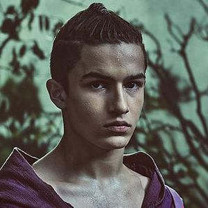 Fotoğraf Aramis Knight