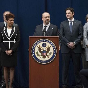 Fotoğraf Toby Leonard Moore