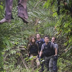 Fotoğraf Alex O'Loughlin