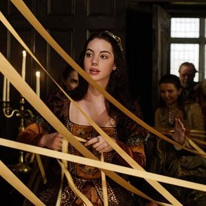 Fotoğraf Adelaide Kane