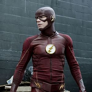 Fotoğraf Grant Gustin