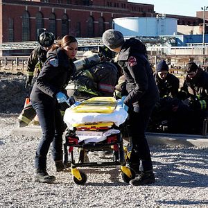 Fotoğraf Monica Raymund