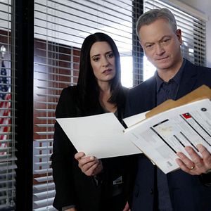 Fotoğraf Paget Brewster