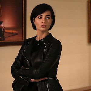 Fotoğraf Cesur ve Güzel