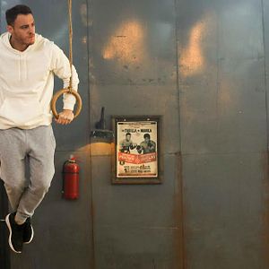 Fotoğraf Bu Şehir Arkandan Gelecek