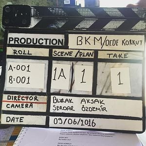 Fotoğraf Salur Kazan: Zoraki Kahraman