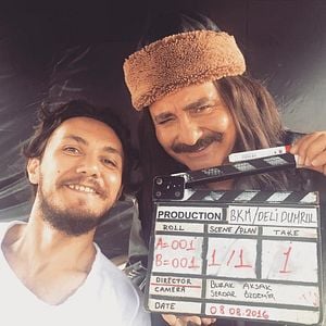 Fotoğraf Salur Kazan: Zoraki Kahraman