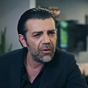 Fotoğraf Eşkıya Dünyaya Hükümdar Olmaz