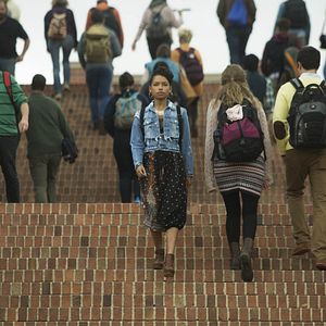 Fotoğraf Logan Browning