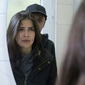 Fotoğraf Kırgın Çiçekler