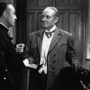 Fotoğraf The Earrings of Madame de...