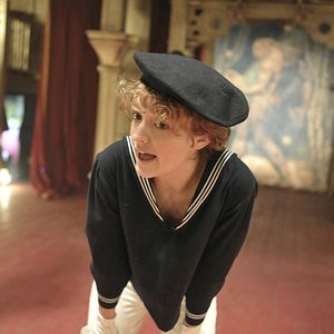 Fotoğraf Olivia Cooke