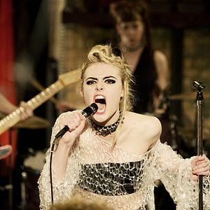 Fotoğraf Partilerde Kız Tavlama Sanatı