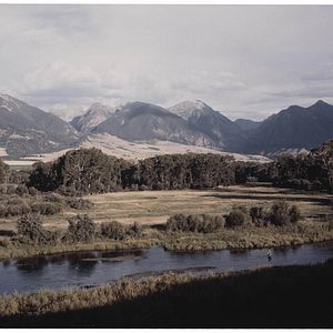 Fotoğraf Bizi Ayıran Nehir