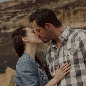 Fotoğraf Katie McGrath