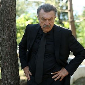 Fotoğraf Cesur ve Güzel