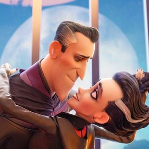 Fotoğraf Mutlu Canavar Ailesi