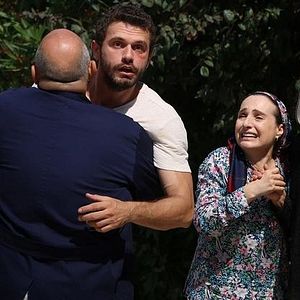 Fotoğraf Seni Kimler Aldı