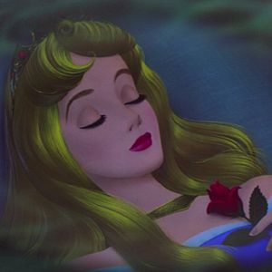 Fotoğraf Uyuyan Güzel