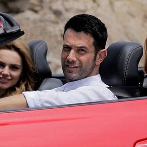 Fotoğraf İki Yalancı