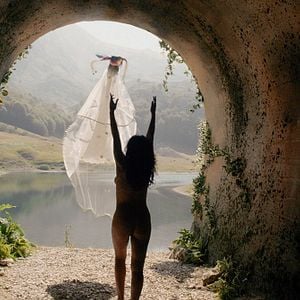 Fotoğraf Aşk ve Savaş