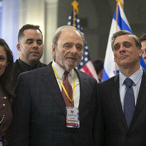 Fotoğraf Harris Yulin