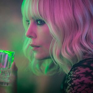 Fotoğraf Sarışın Bomba