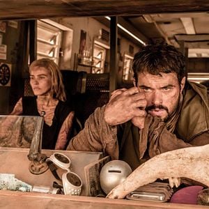 Fotoğraf Bilim Kurgu Bölüm 1: Son Savaşçı