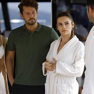 Fotoğraf İki Yalancı